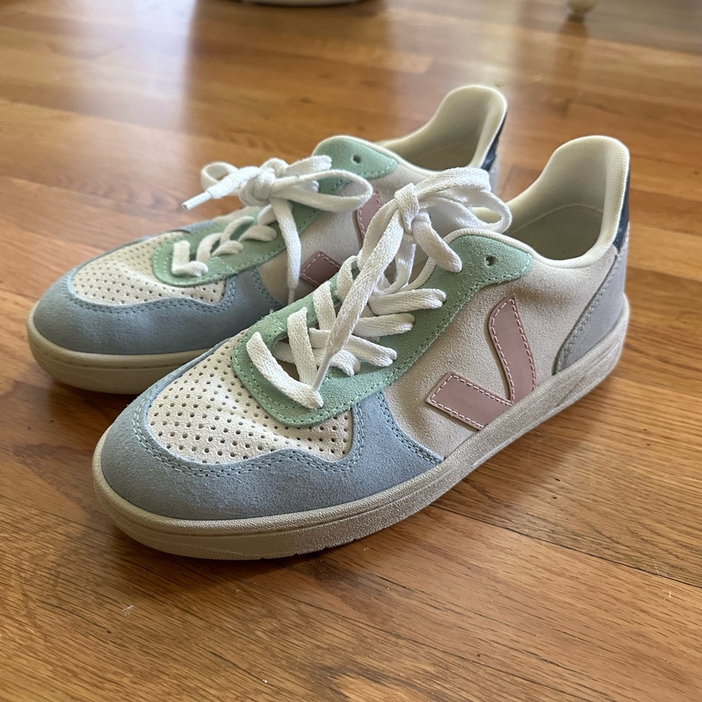 Veja Pastel Sneakers
